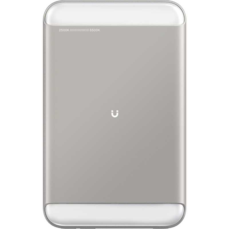 Levelo MagLight Portable Power Bank 8000mAh With Light White Mascom Internationalw.png